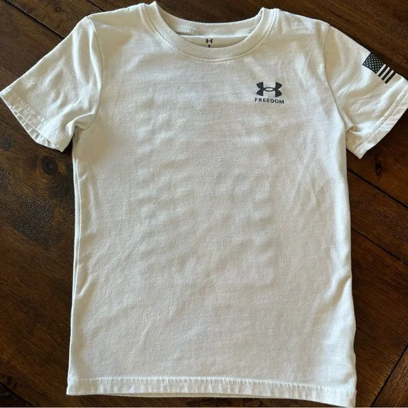 Under Armour Freedom Outfit - Picture 5 of 9